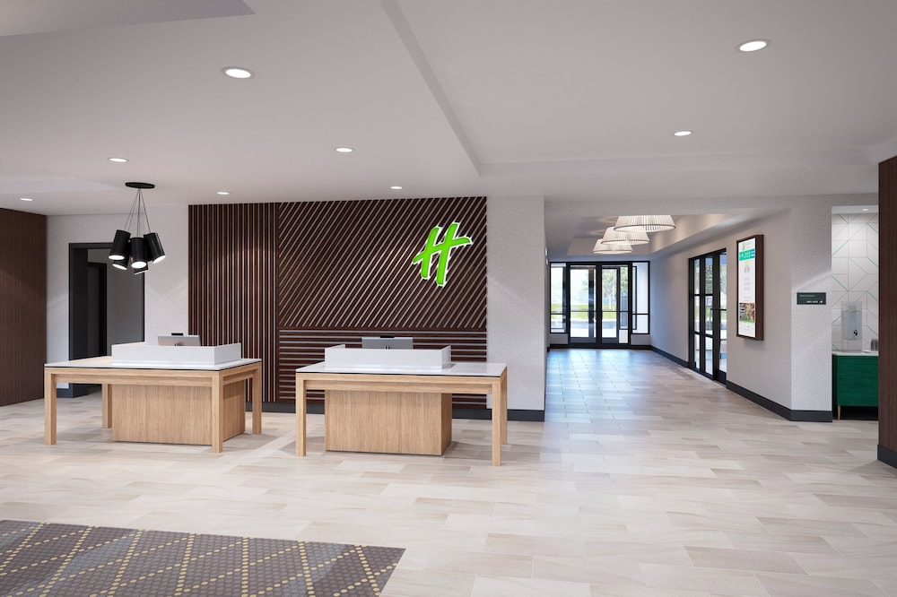 Holiday Inn Tampa North 7/41