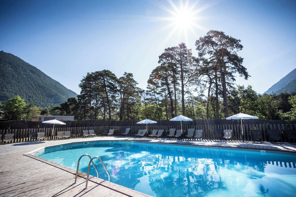 Huttopia Bourg Saint Maurice 27/48