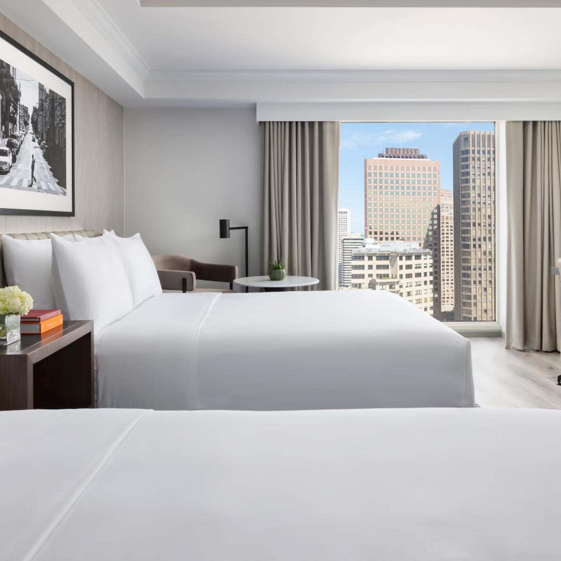 Club, 2 Queen Beds