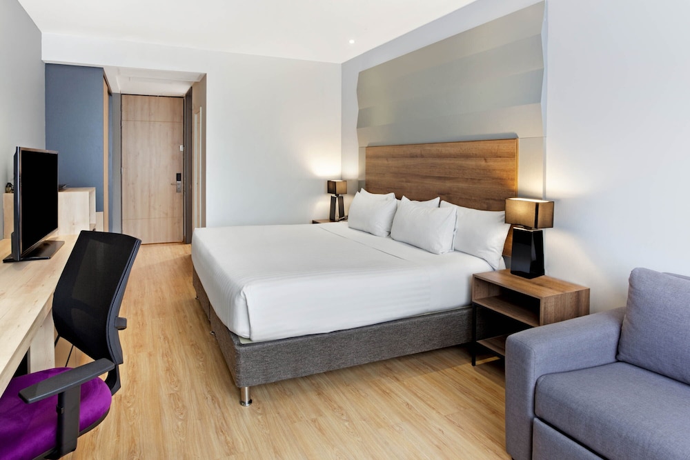 La Quinta by Wyndham Medellin 23/64