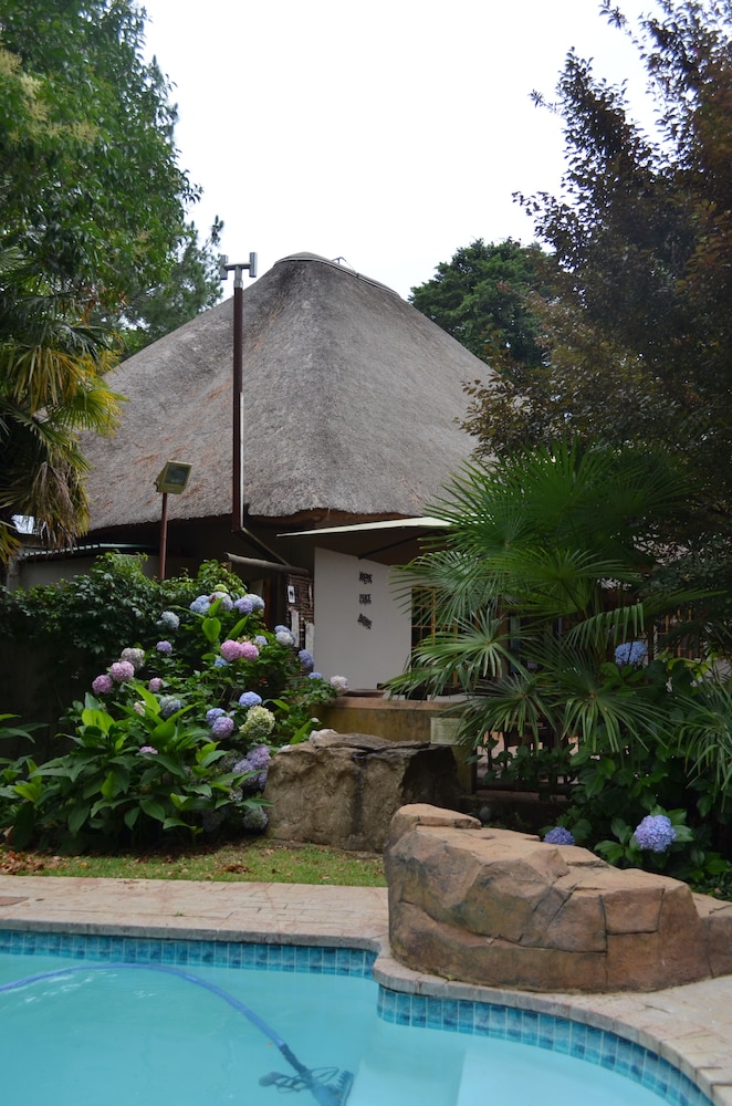 Winterton Country Lodge At Rose Cottage 22/23