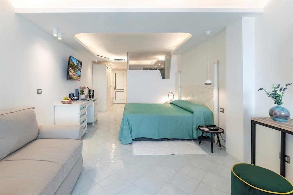 Hotel La Bisaccia 24/50