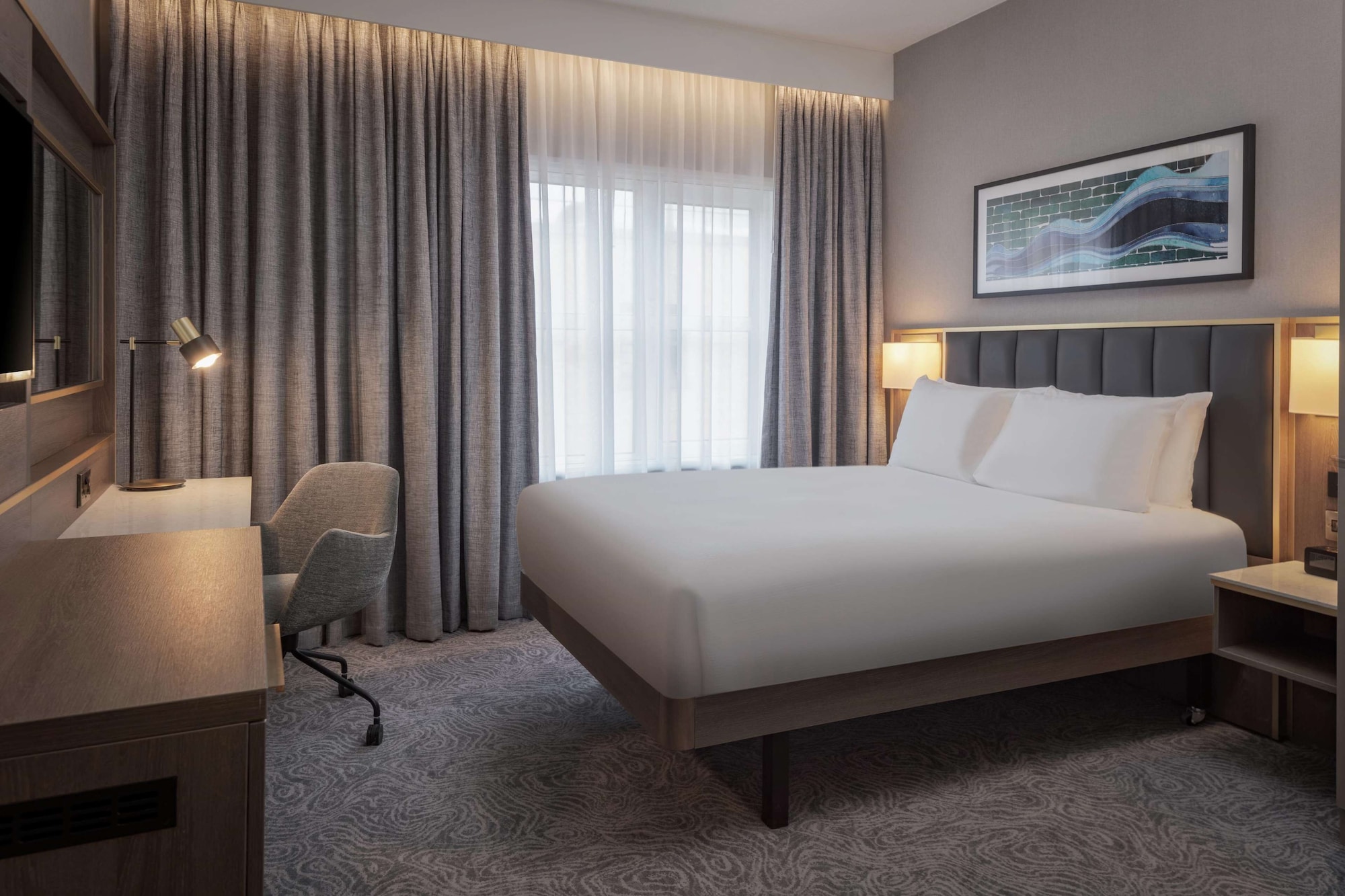 ROOM, KING BED