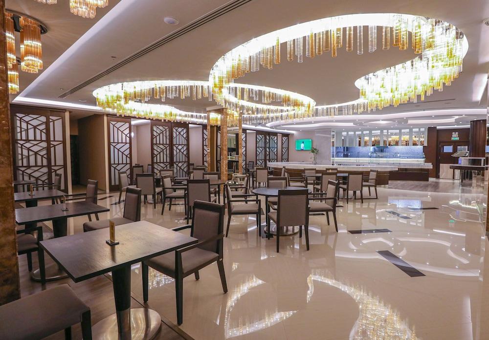 فندق شيرفل الواحة عنيزة(Cheerful Al Waha Unayzah Hotel Ex Golden Tulip Al Waha) 60/72
