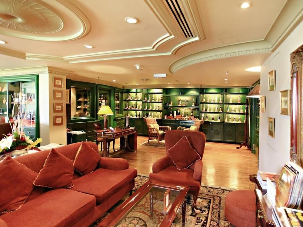 Merdeka Palace Hotel Suites 28/47