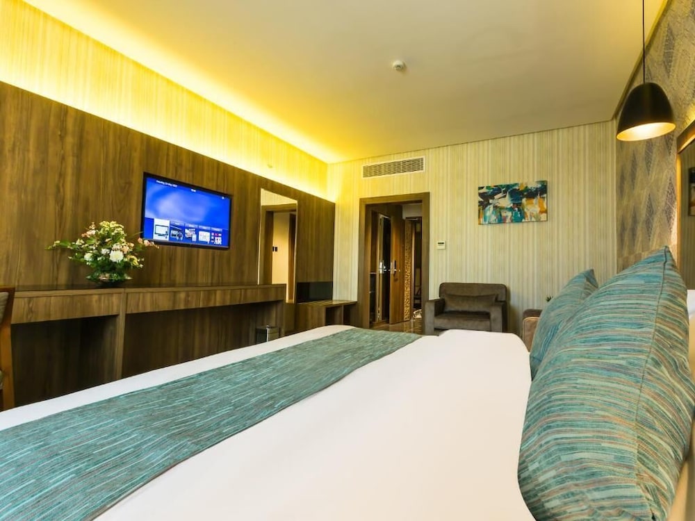 Wow Diamond Hotel 52/83