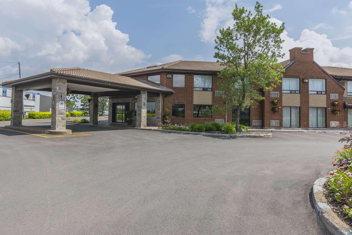 Comfort Inn Levis 33/33