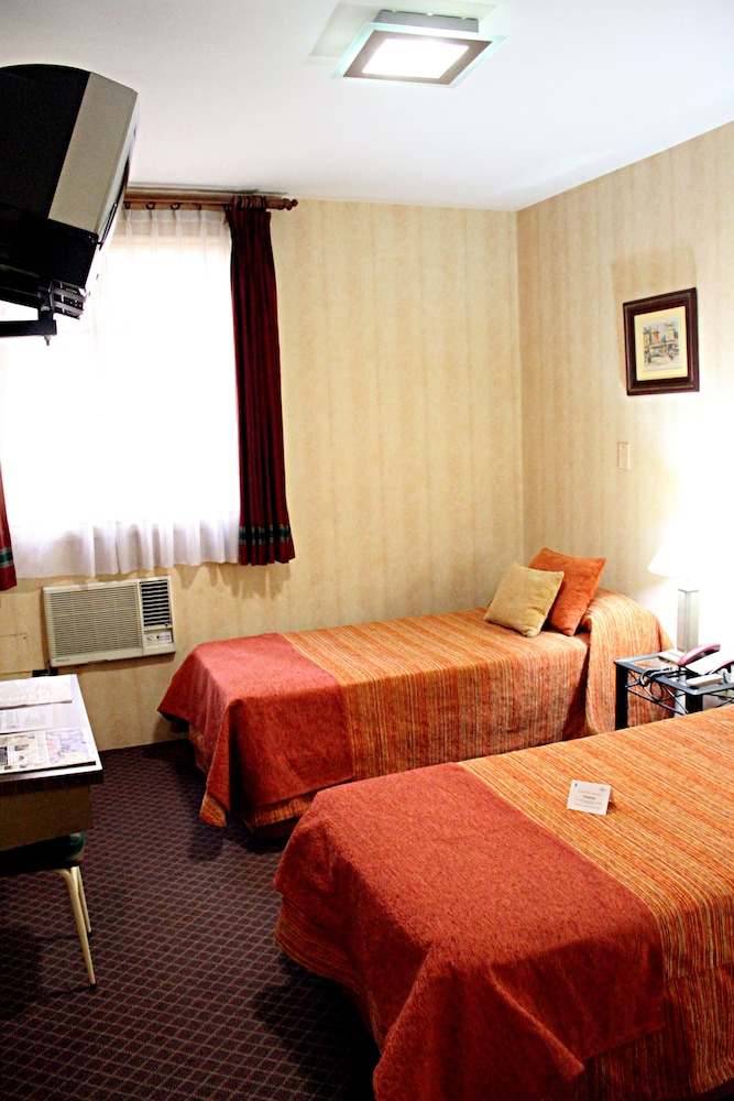 Hotel Francia 30/39