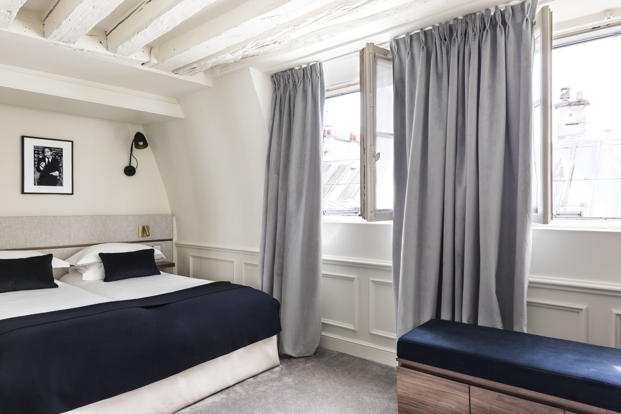 DELUXE, DOUBLE BED