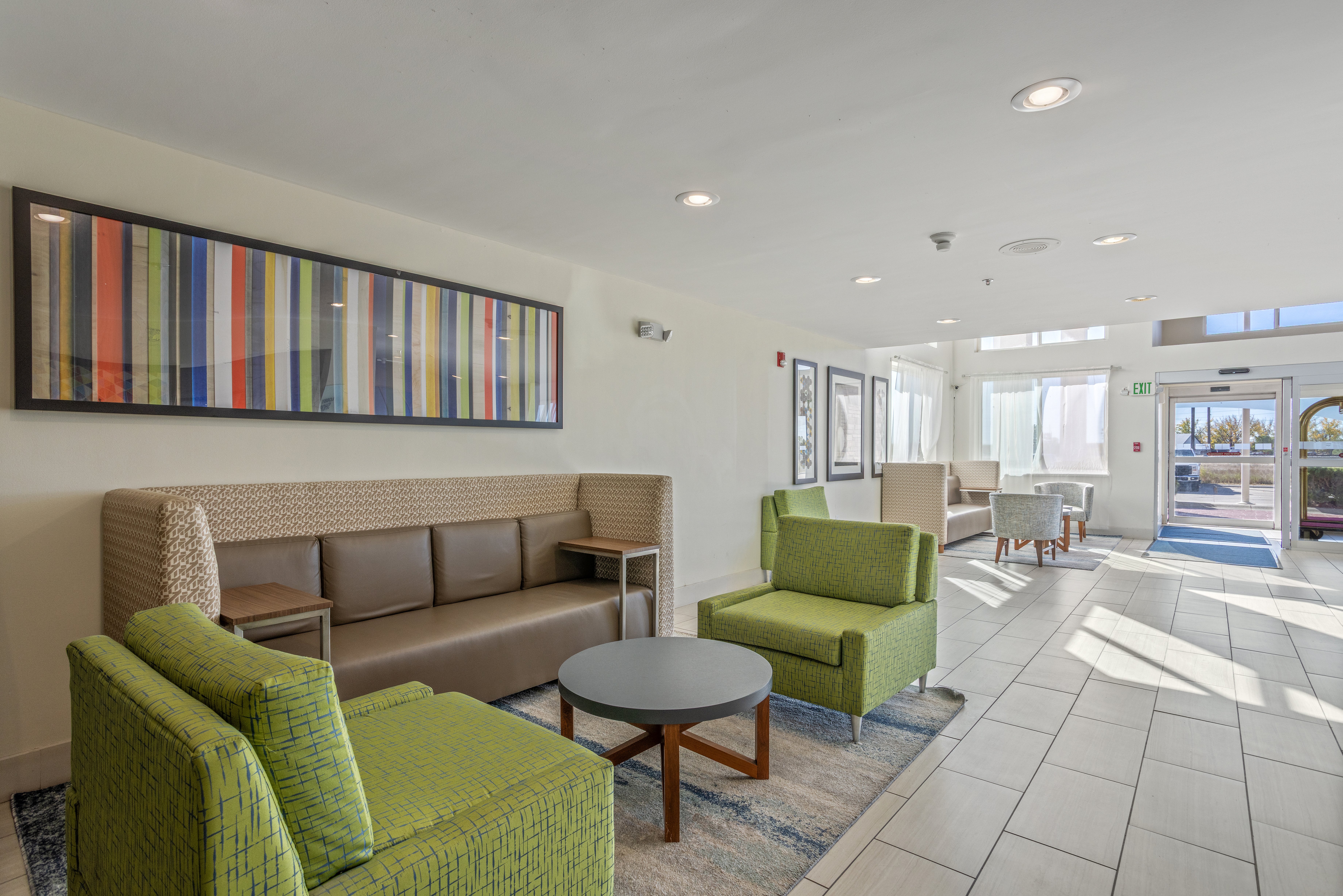 Holiday Inn Express & Suites Torrington 52/78