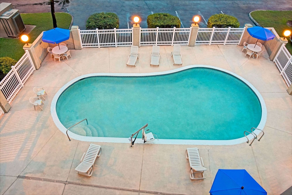 Comfort Inn I45 South Conroe, TX 5/35