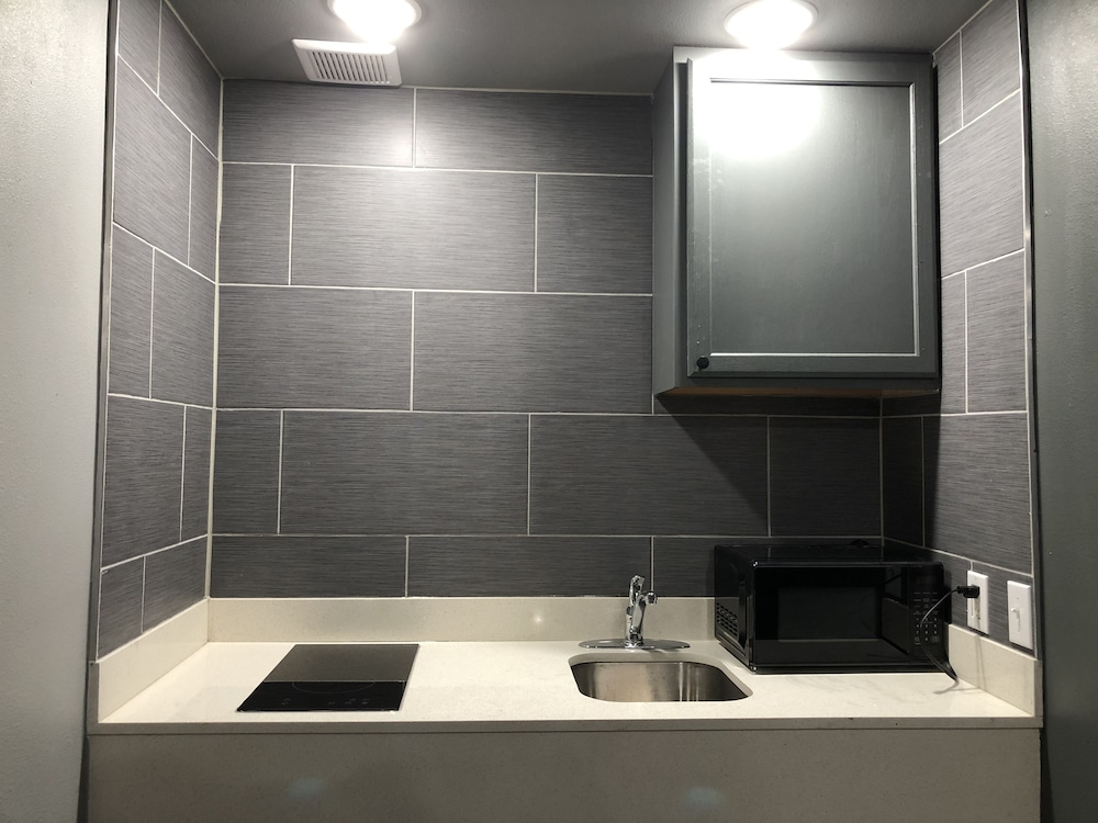 Budget Inn Valparaiso Niceville EglinAFB 15/16