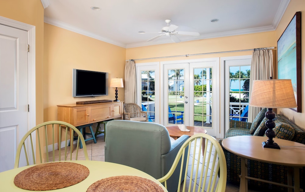 Tranquility Bay Beach Resort 40/50