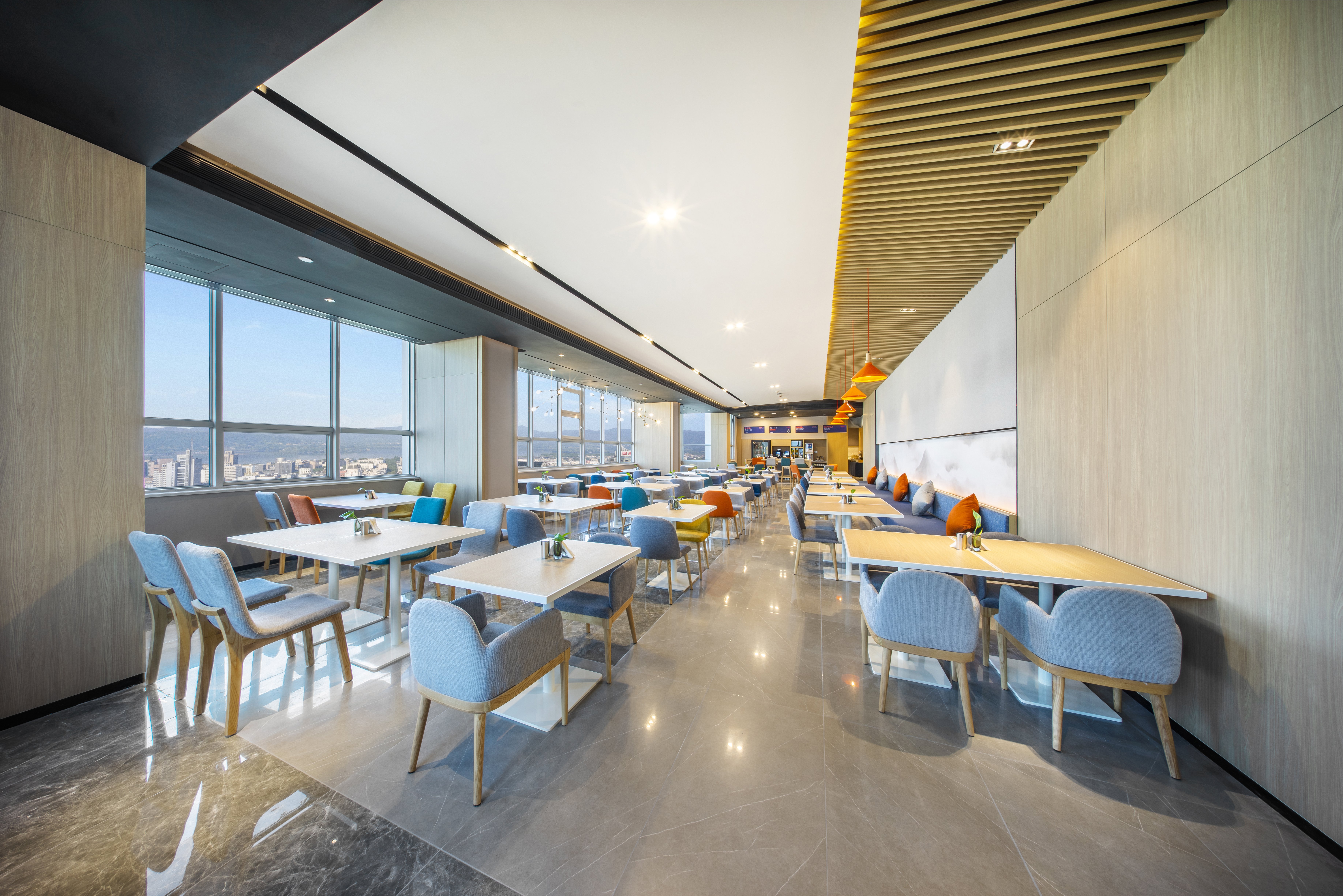 Holiday Inn Express Hangzhou Westlake East 46/60
