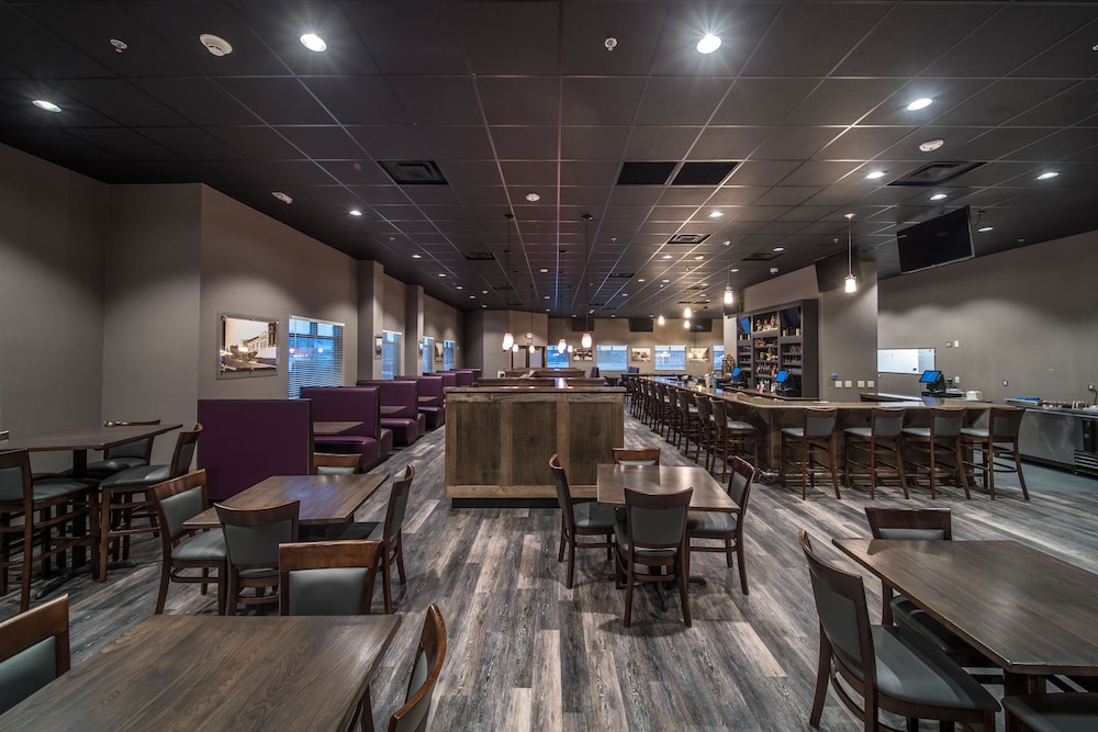 Astoria Hotel and Event Center 53/61