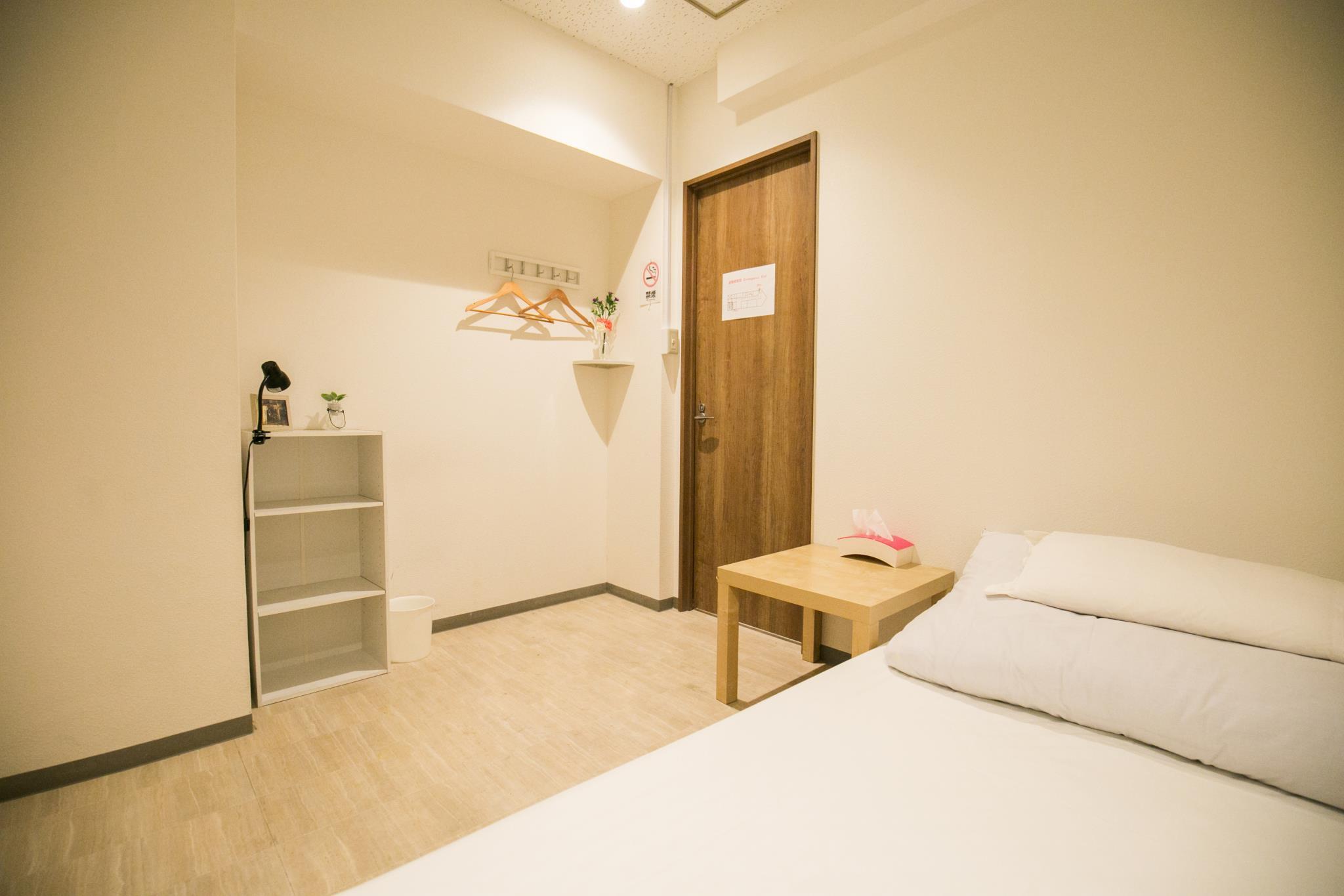 Semi Room, Semi Double Bed
