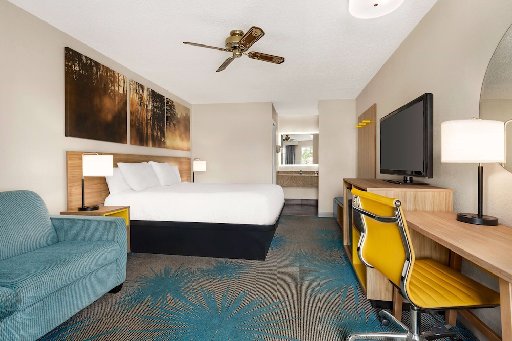 Days Inn by Wyndham Demopolis 38/61