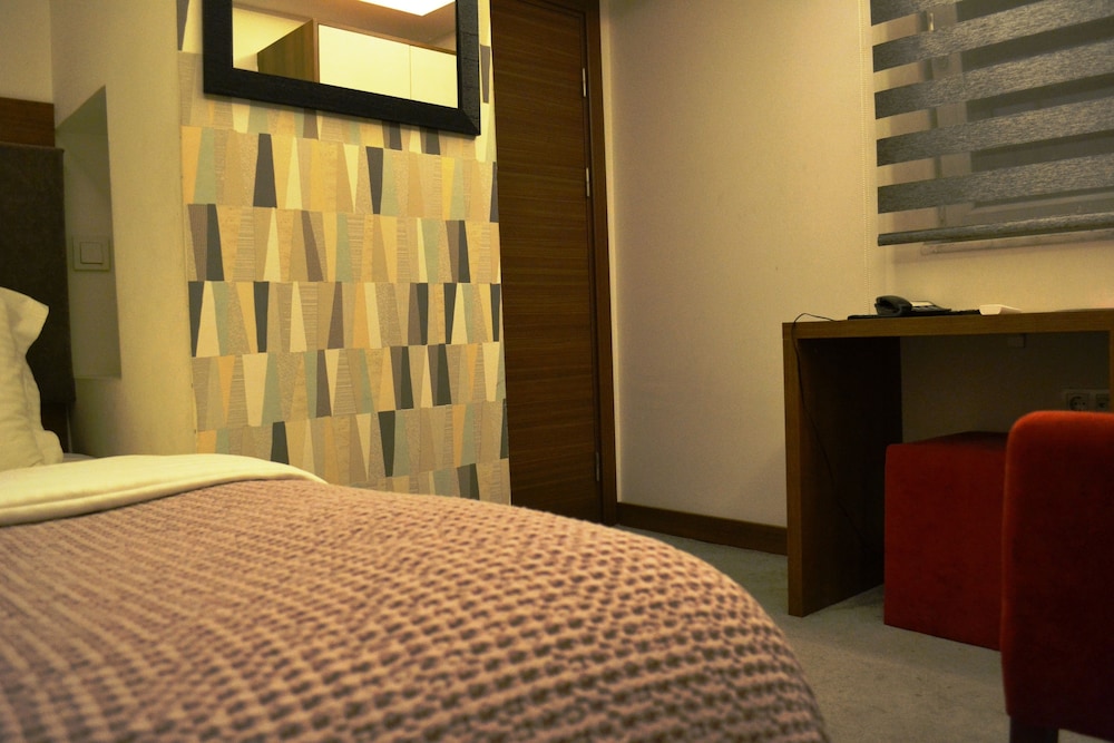 Rivada Otel 13/40