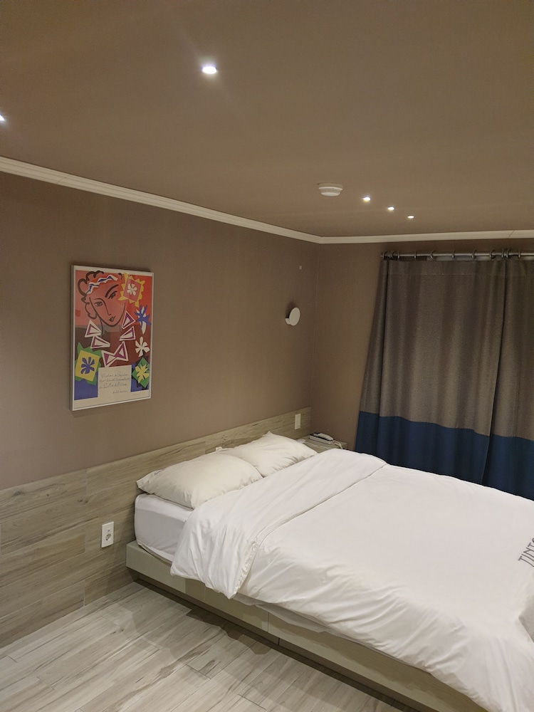 Tinto Hotel 13/38