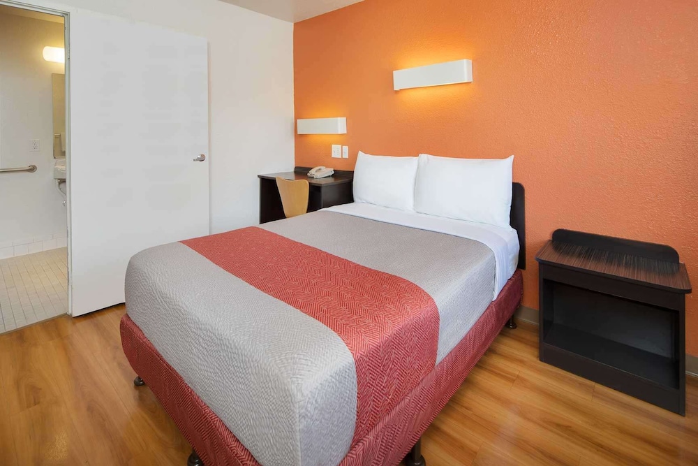 Motel6 Arcadia, CA - Los Angeles - Pasadena Area 19/40