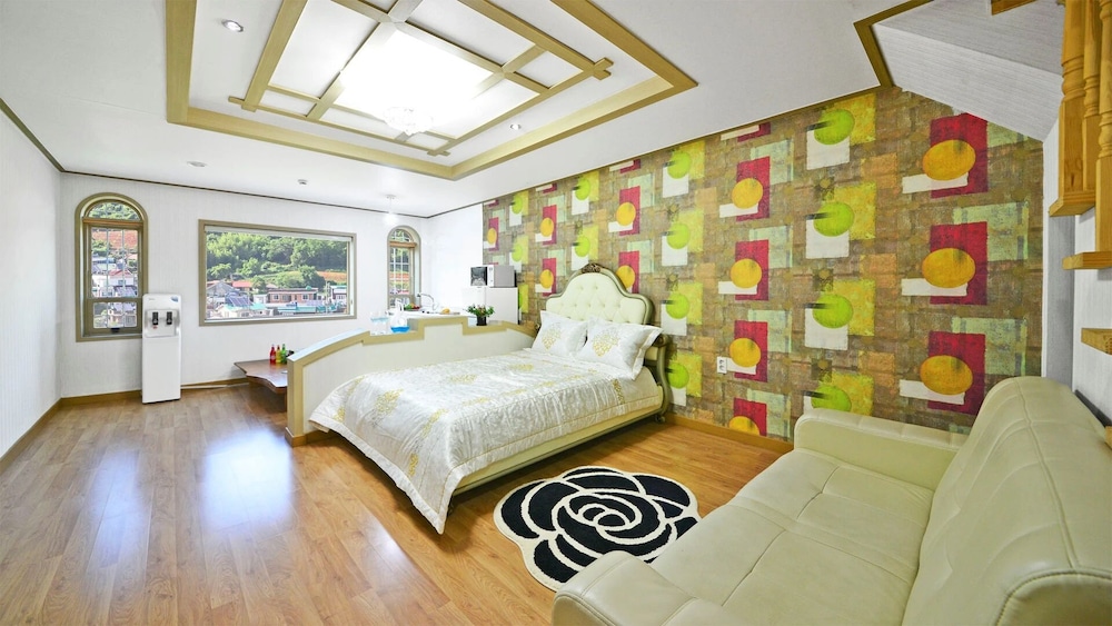 Tongyeong Makai O Pension 15/50