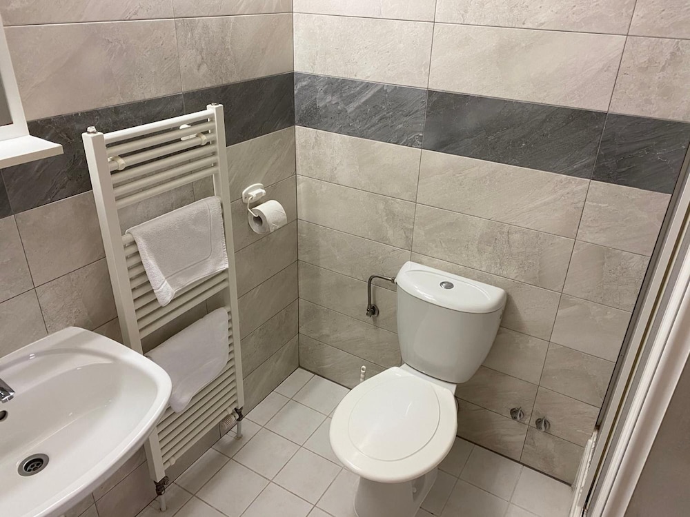 Hotel ARENA 52/56