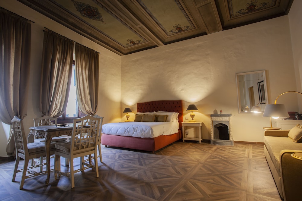 Palazzo Martellini Residenza D'epoca 14/52