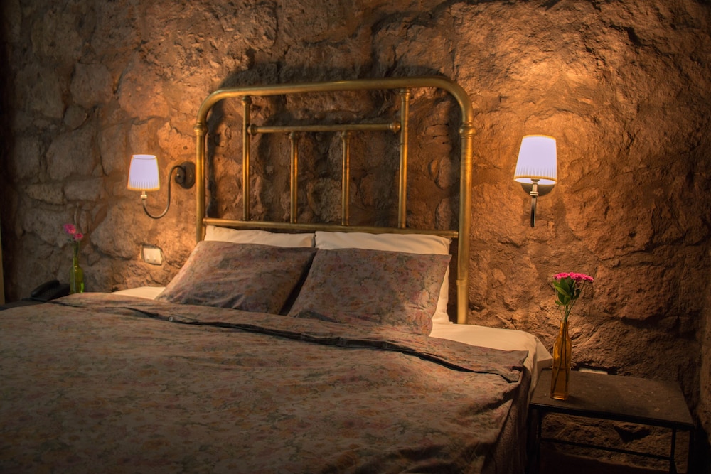 Gertrudis Hotel 33/45