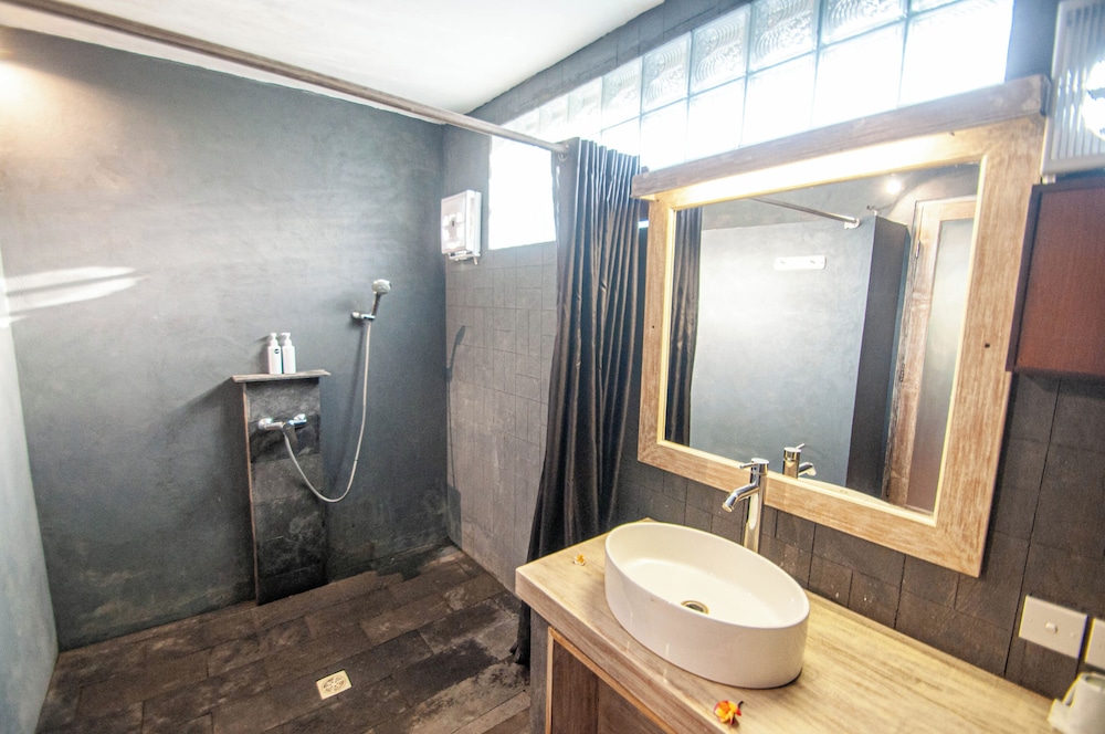 Kubuku Eco Dive Lodge And Yoga 69/72