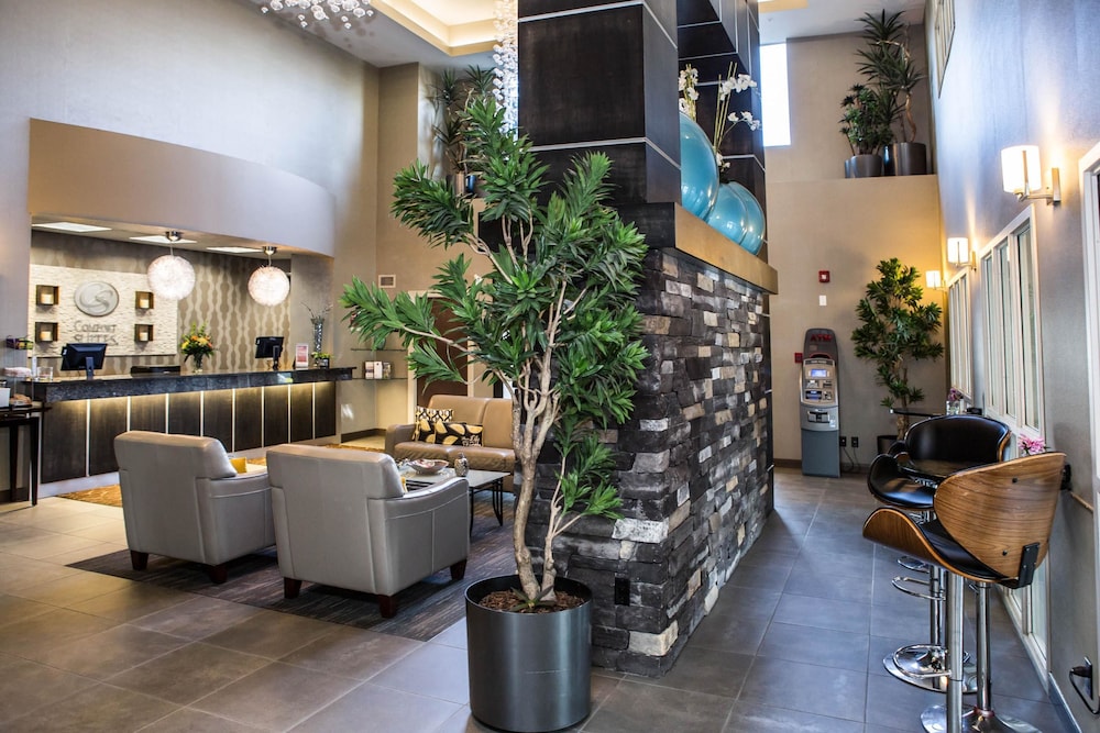 Comfort Suites Kelowna, BC 37/52