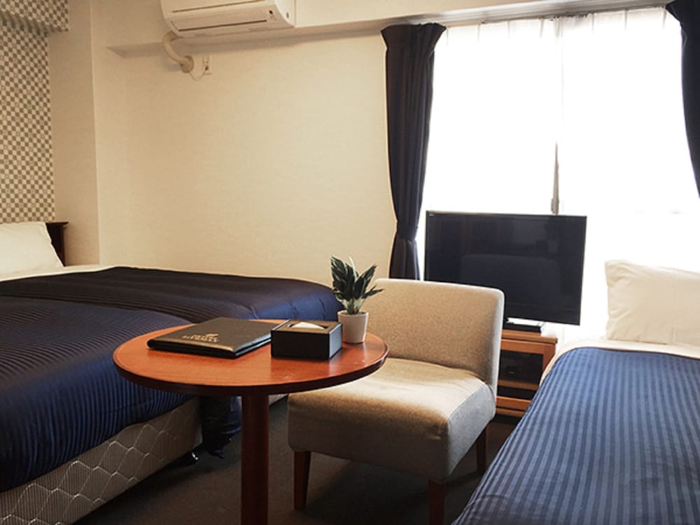 Hotel Livemax BUDGET Fuchu 46/50
