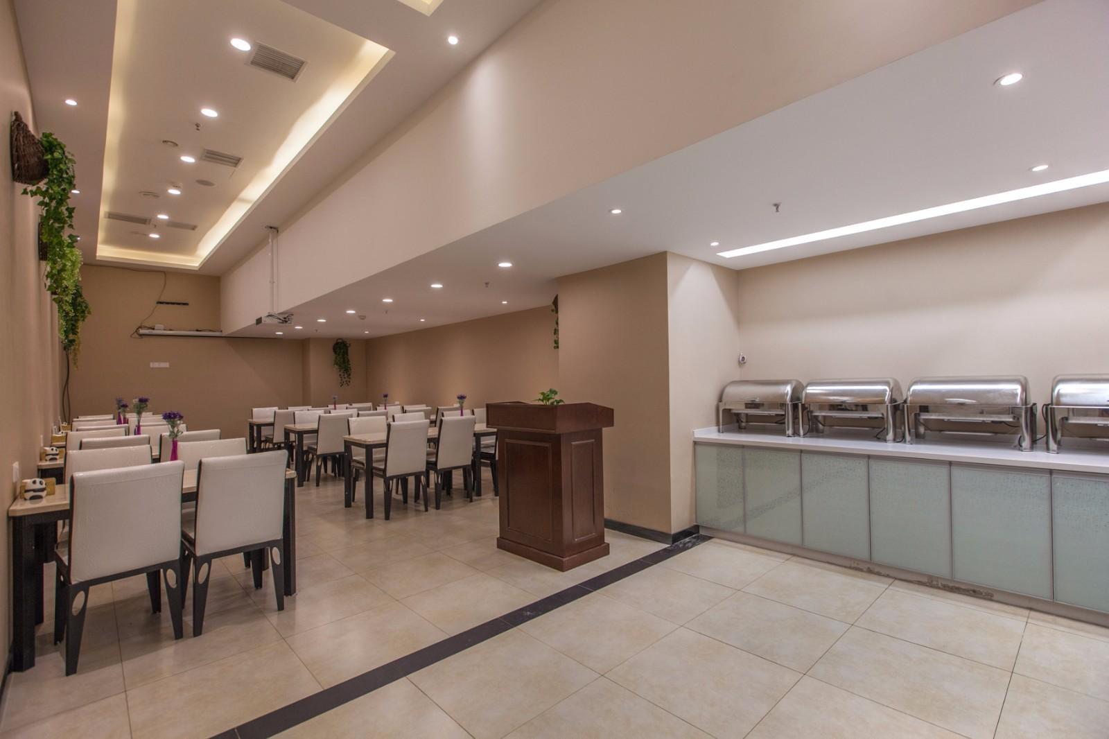 Lavande Hotel (Wuhan Fanhai CBD) 43/45