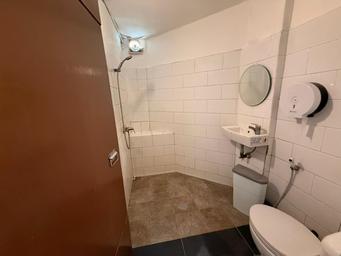Capsule, Twin Beds, Shared Bathroom