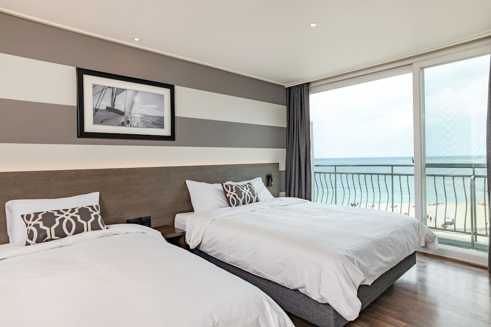 Kensington Resort Seorak Beach 13/49