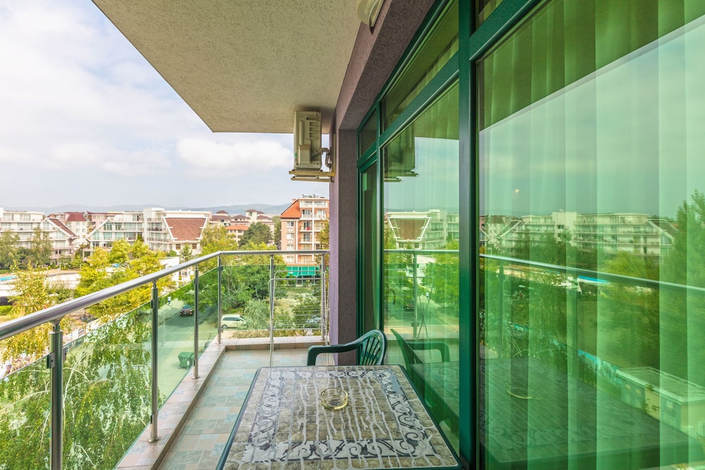Hotel L&B Sunny Beach 30/50
