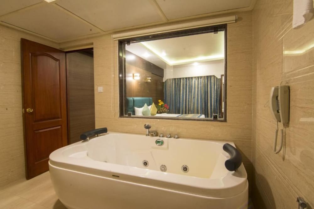 Shenbaga Hotel and Convention Centre 31/31