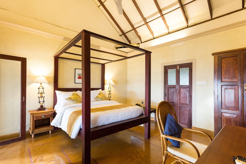 Superior, King Bed, Beach Front، Azure Tides Marari 7/10
