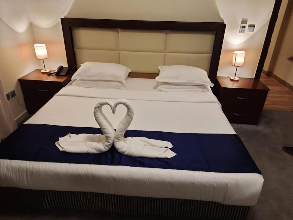 فندق لاهويا جدة(Lahoya Hotel & Suites) 13/28