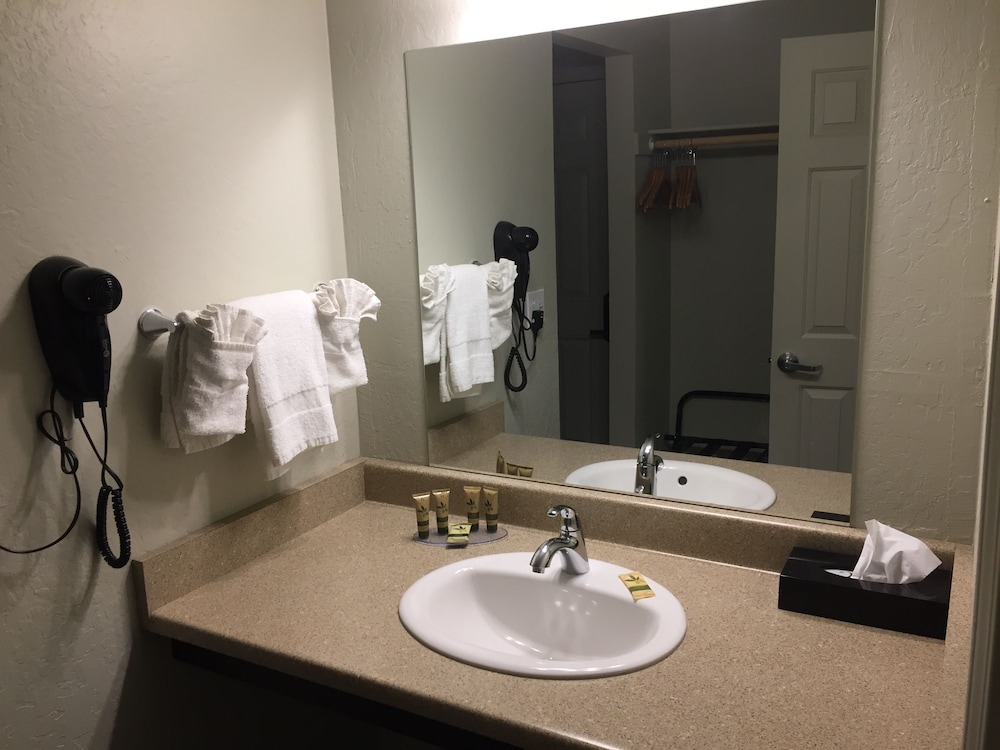 Holiday Lodge 45/66