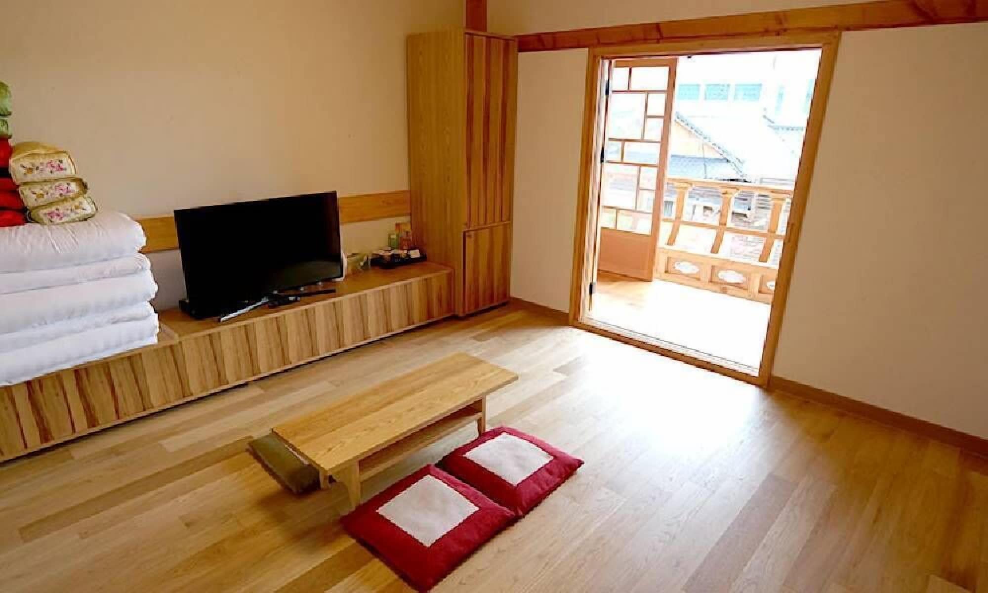 ONDOL, SUITE