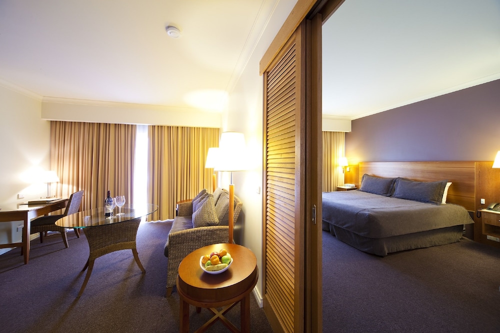 Century Inn 44/57