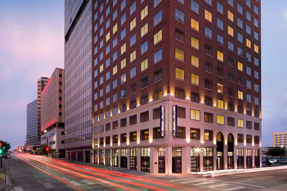 达拉斯市中心恒庭套房酒店(Hampton Inn & Suites Dallas Downtown) 图片1