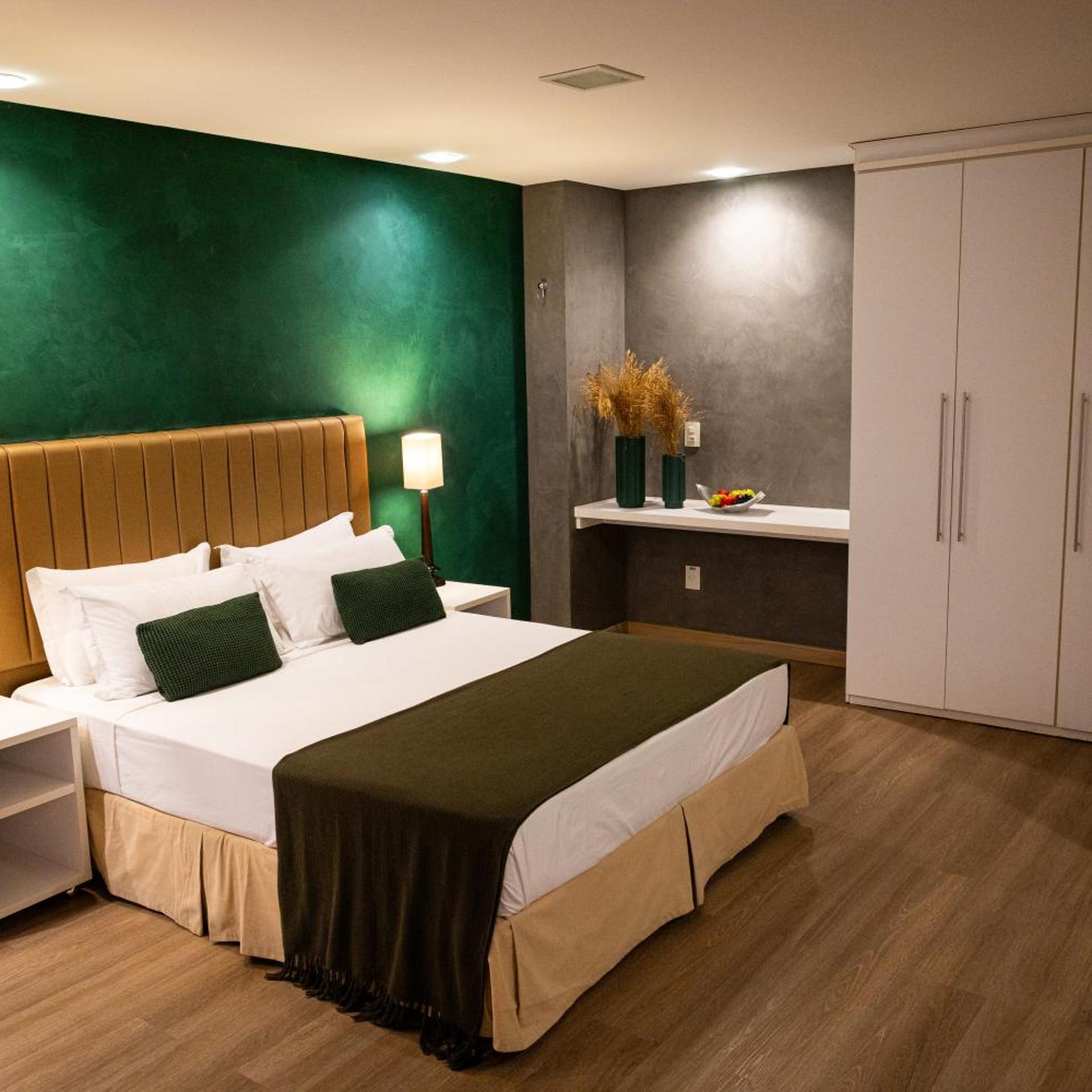 Alfa Hotel 19/50
