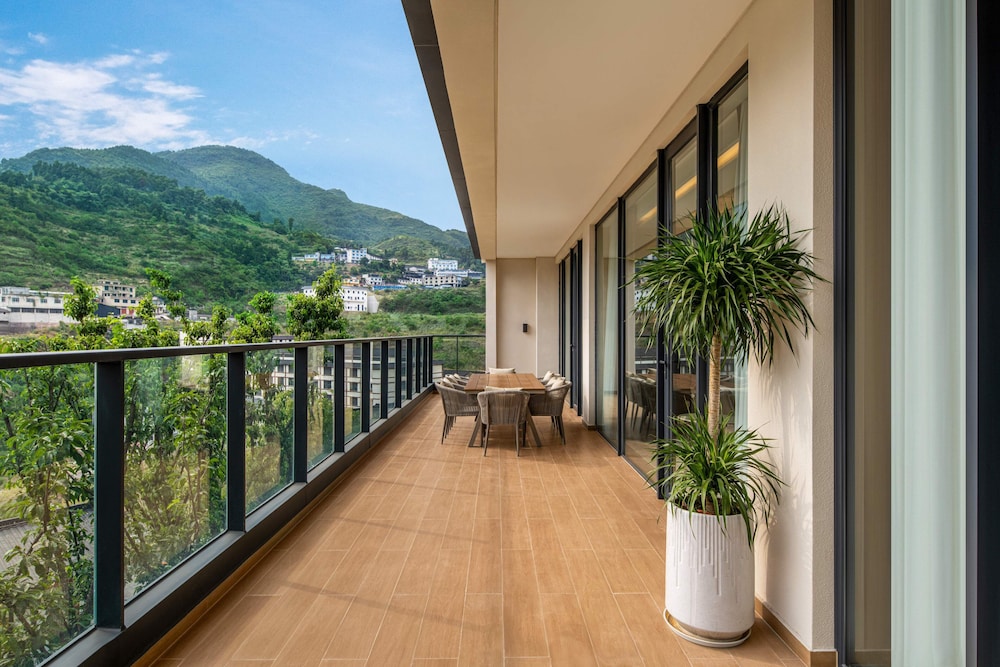 Intercontinental Maotai Town by IHG، Loushanguan 48/50