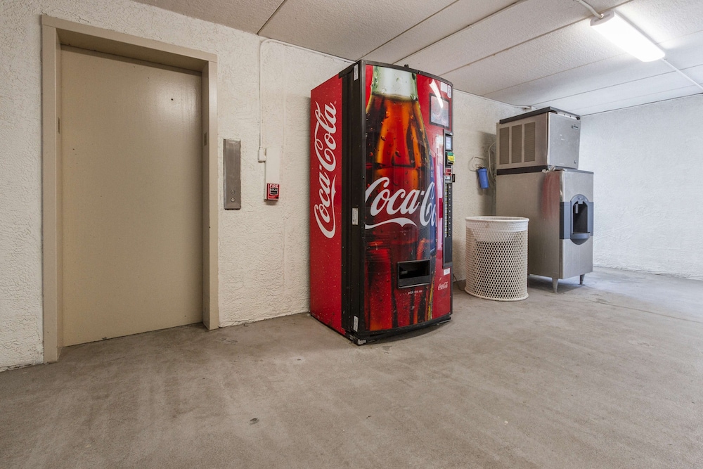 Motel6 Tempe, AZ – Phoenix Airport – Priest Dr 37/43