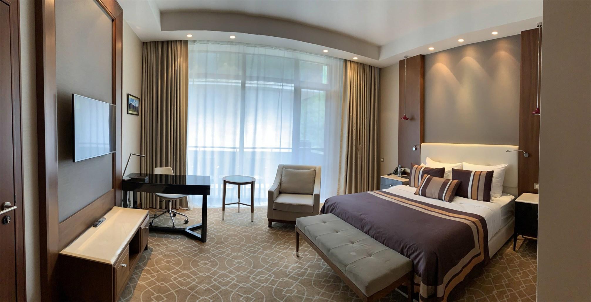 Economy, King Bed, No Balcony