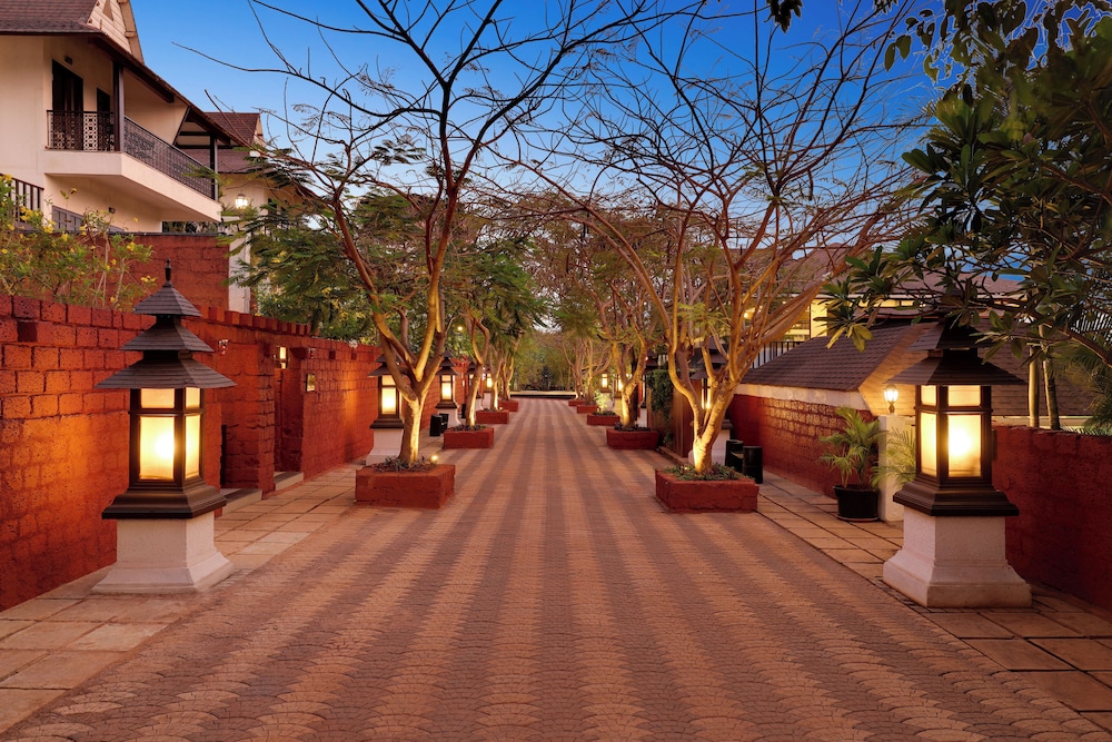 Lemon Tree Hotel Dapoli 36/50