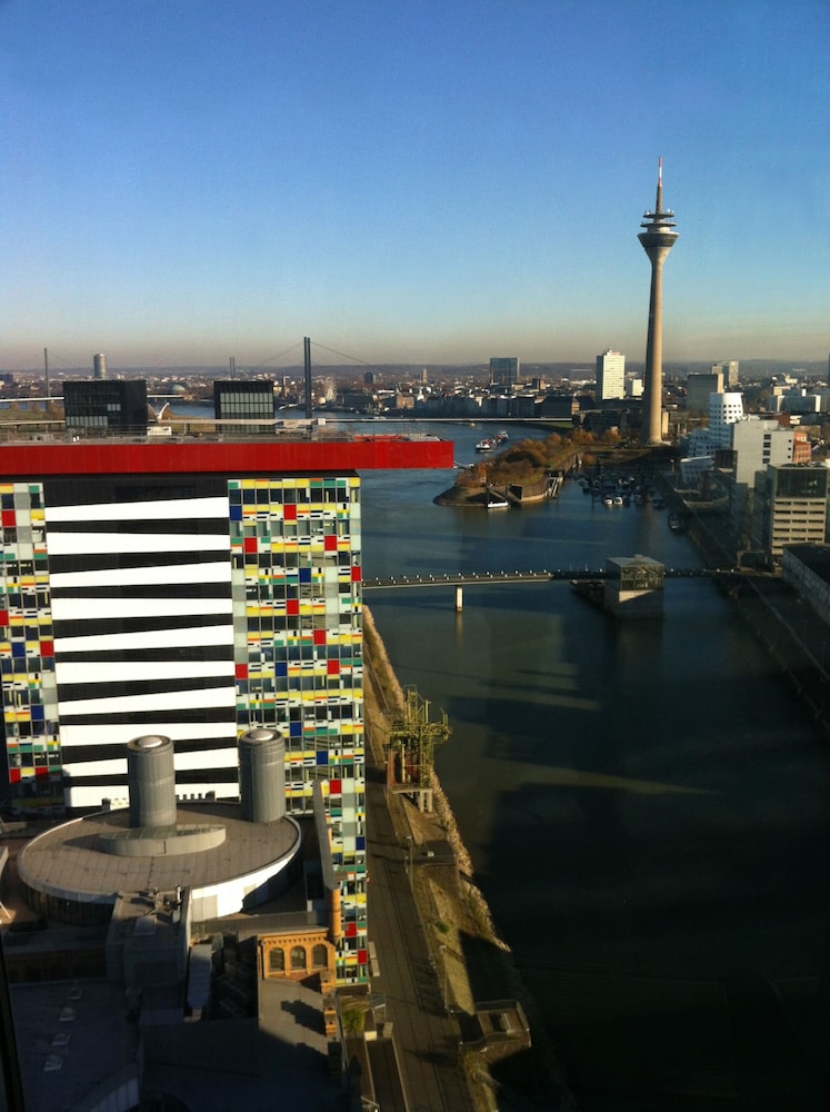 Innside By Melia Dusseldorf Hafen 73/75