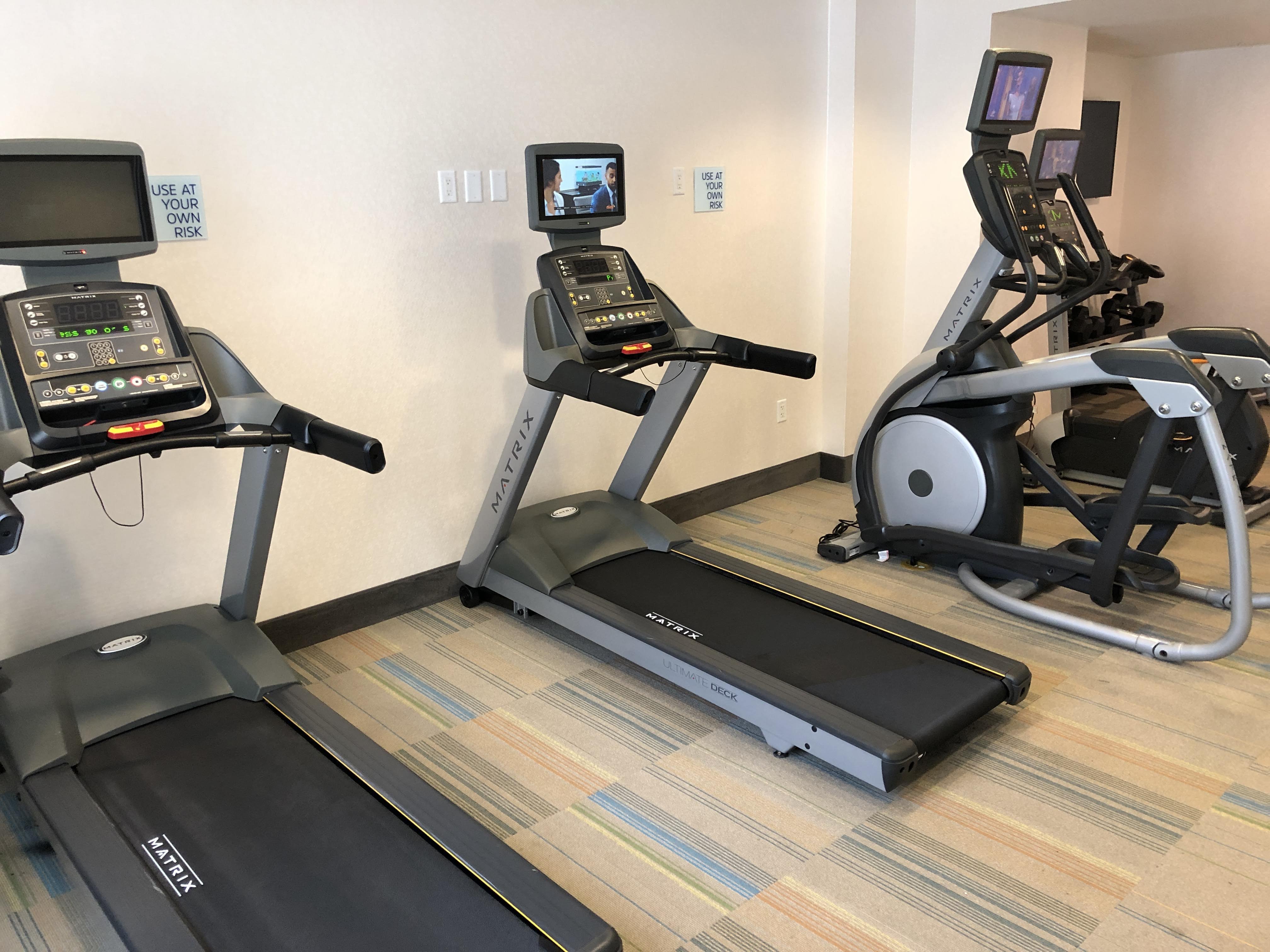 Holiday Inn Express Jacksonville Beach 27/45