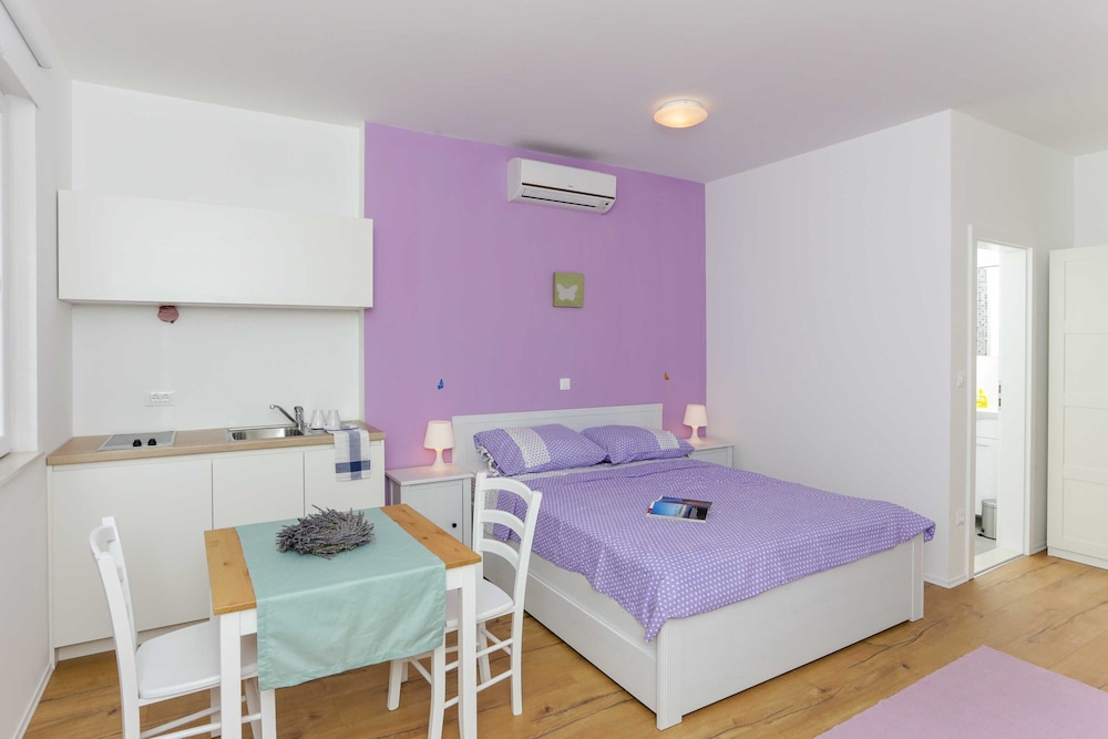 Apartments Villa Karmen 19/50
